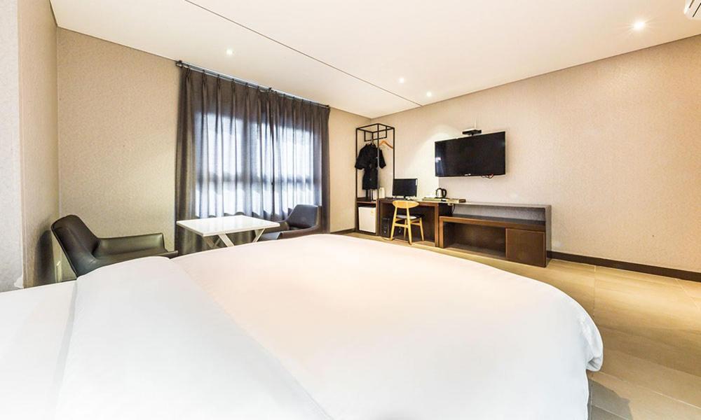 סיאול Yeongdeungpo Lifestyle F Hotel מראה חיצוני תמונה