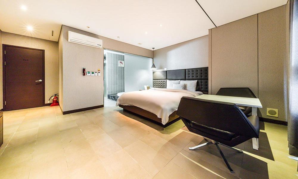 סיאול Yeongdeungpo Lifestyle F Hotel מראה חיצוני תמונה