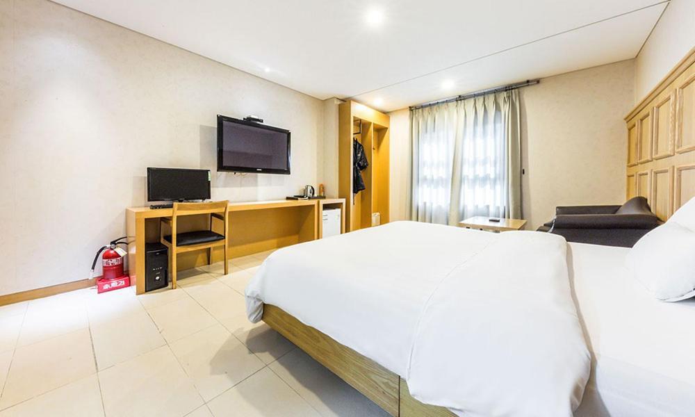 סיאול Yeongdeungpo Lifestyle F Hotel מראה חיצוני תמונה