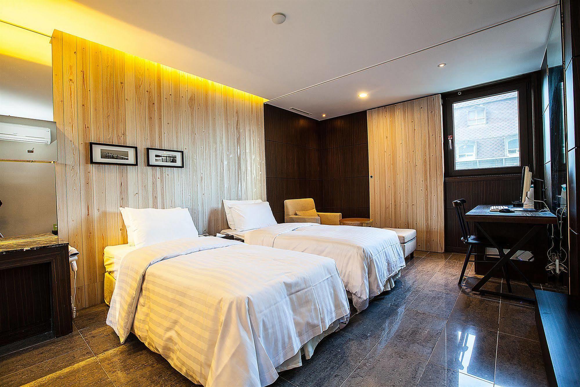 סיאול Yeongdeungpo Lifestyle F Hotel מראה חיצוני תמונה