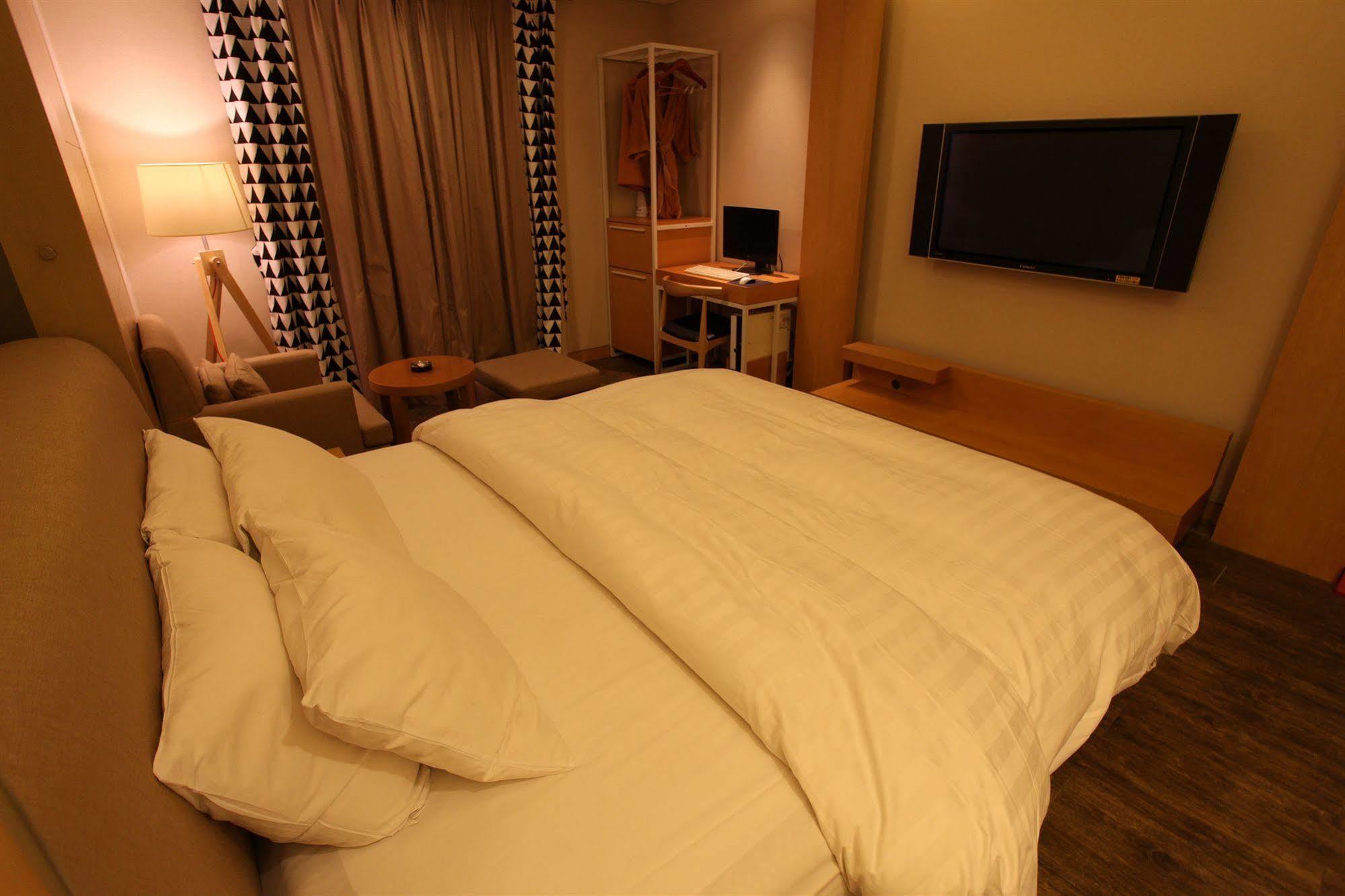 סיאול Yeongdeungpo Lifestyle F Hotel מראה חיצוני תמונה