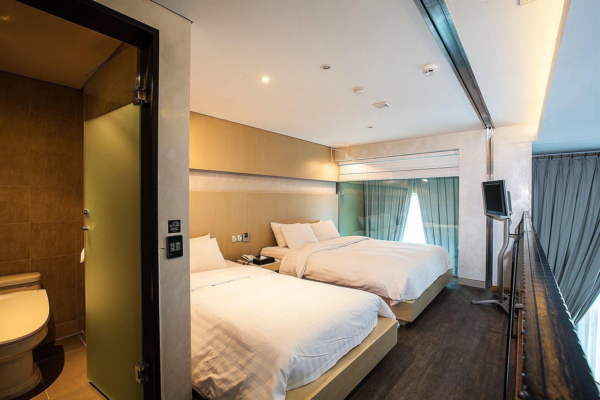 סיאול Yeongdeungpo Lifestyle F Hotel מראה חיצוני תמונה
